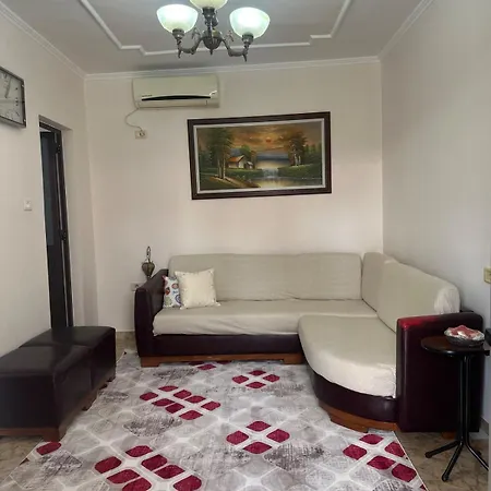 Villa Tirana Τίρανα