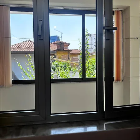 Βίλα Villa Tirana *